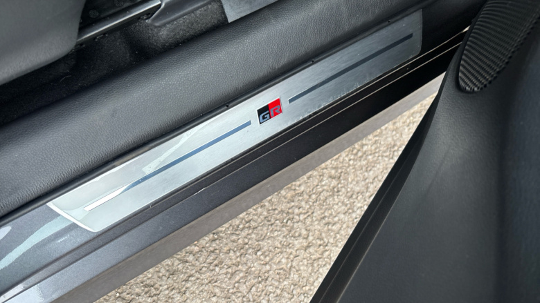 Toyota Yaris 1.5 Hybrid GR Sport 5dr CVT Hybrid Hatchback